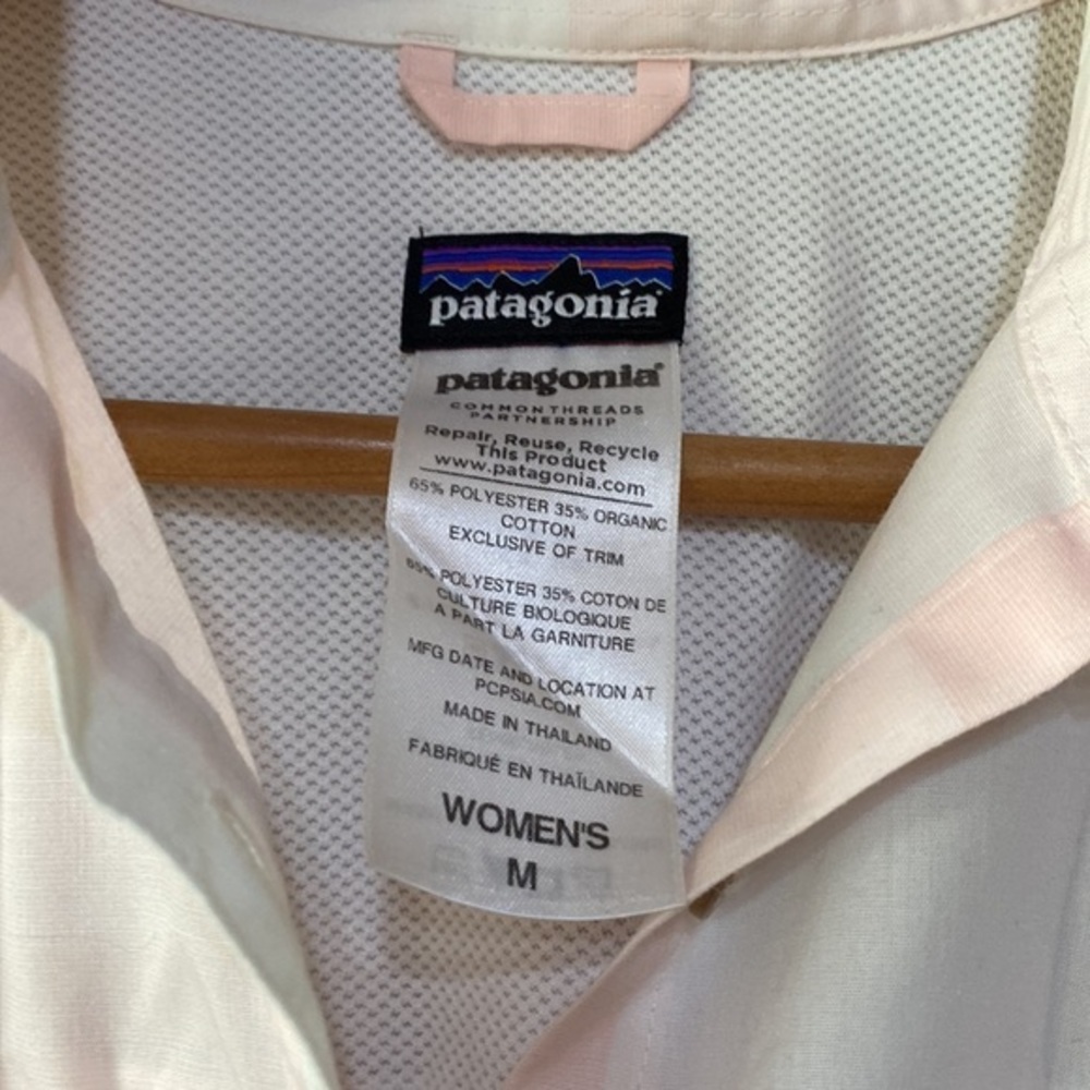 Patagonia Women’s Pink White Plaid Button Down Shirt Medium - Picture 3 of 4